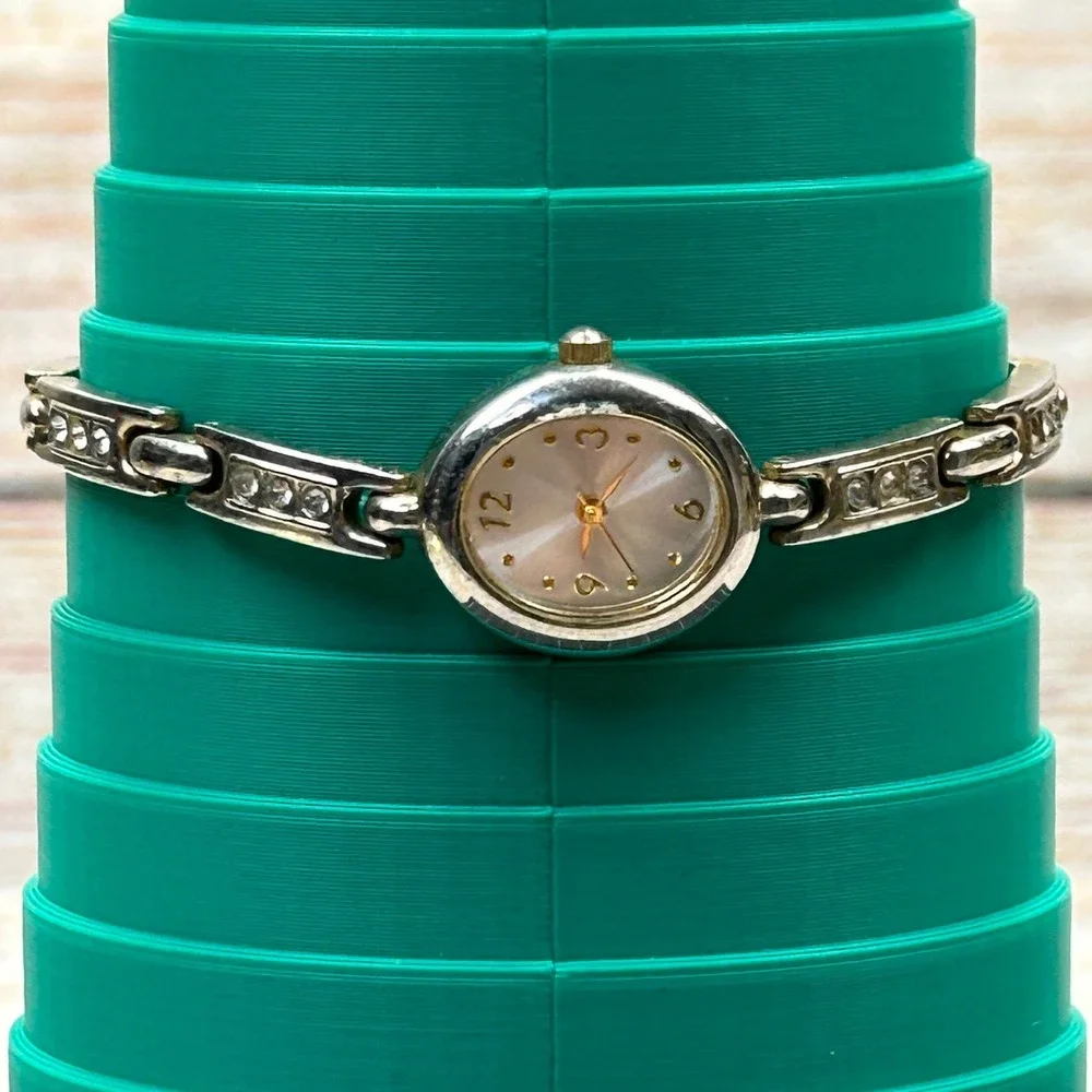 Womens Petite Oval Face Stainless Steel‎ Caseback Japan Movt Quartz Watch
